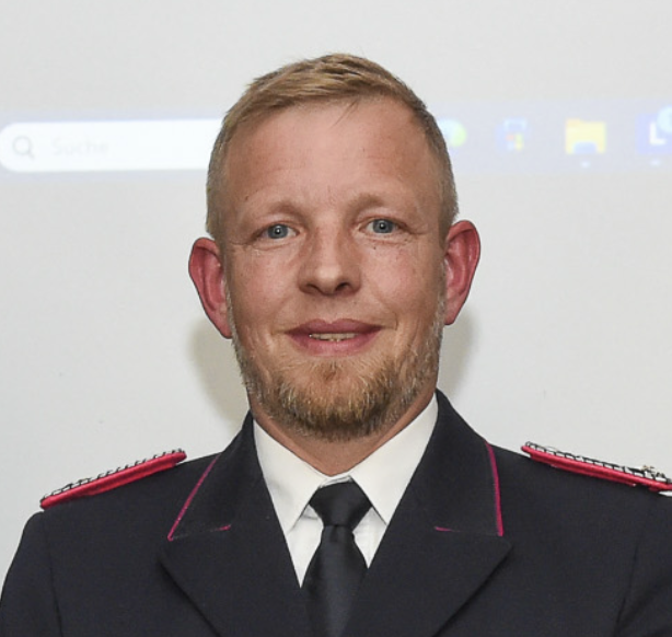 Bildschirmfoto 2025-10-12 um 22.21.49